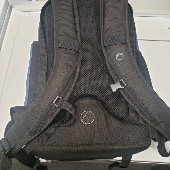 Lowepro Flipside 300 Camera bag - Picture 7 of 10